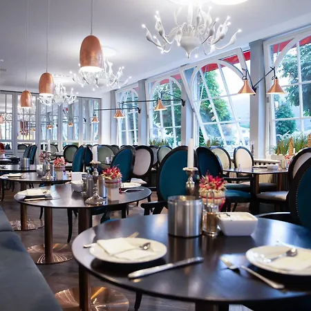 Seehotel Schwan 4* Гмунден