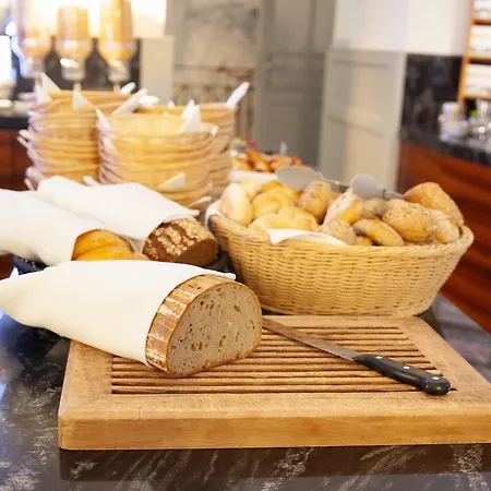 Seehotel Schwan Гмунден