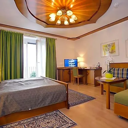 Hotel Seehotel Schwan 4*