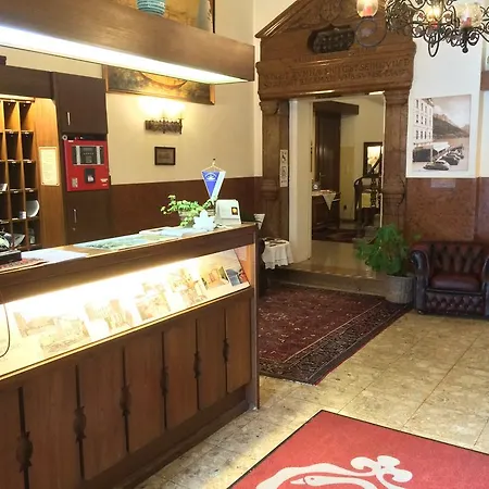 施万湖滨酒店 格蒙登