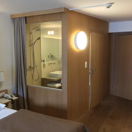 Hotel Seehotel Schwan 4*