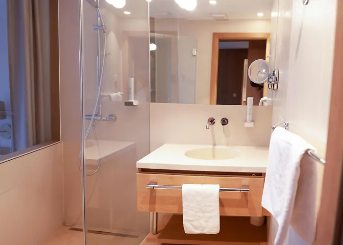 Отель Seehotel Schwan Гмунден