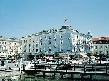 Seehotel Schwan Отель Гмунден